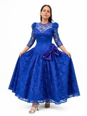 Elegant Royal Blue Lace Midi Dress with Bow Accent small